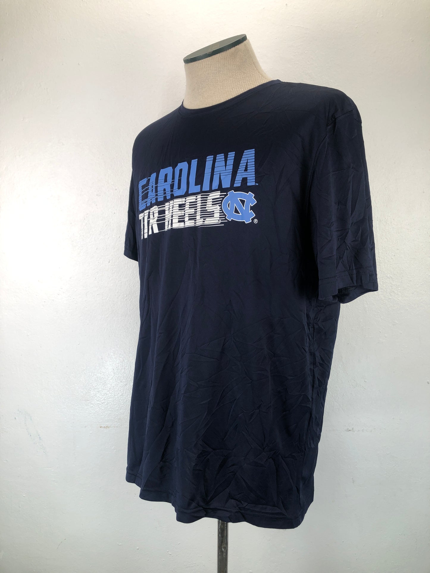 Camiseta Negro Deportivo Awdis