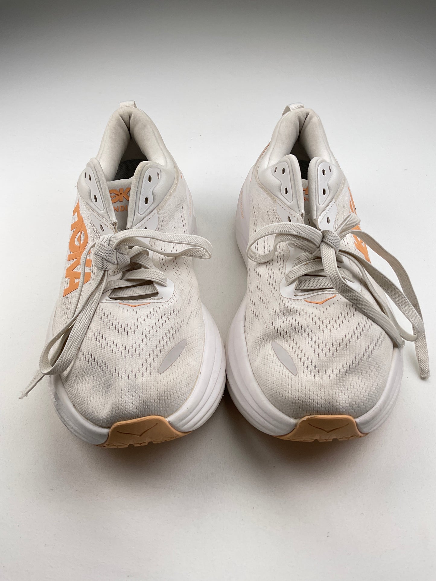 Tenis Crema Deportivo Hoka