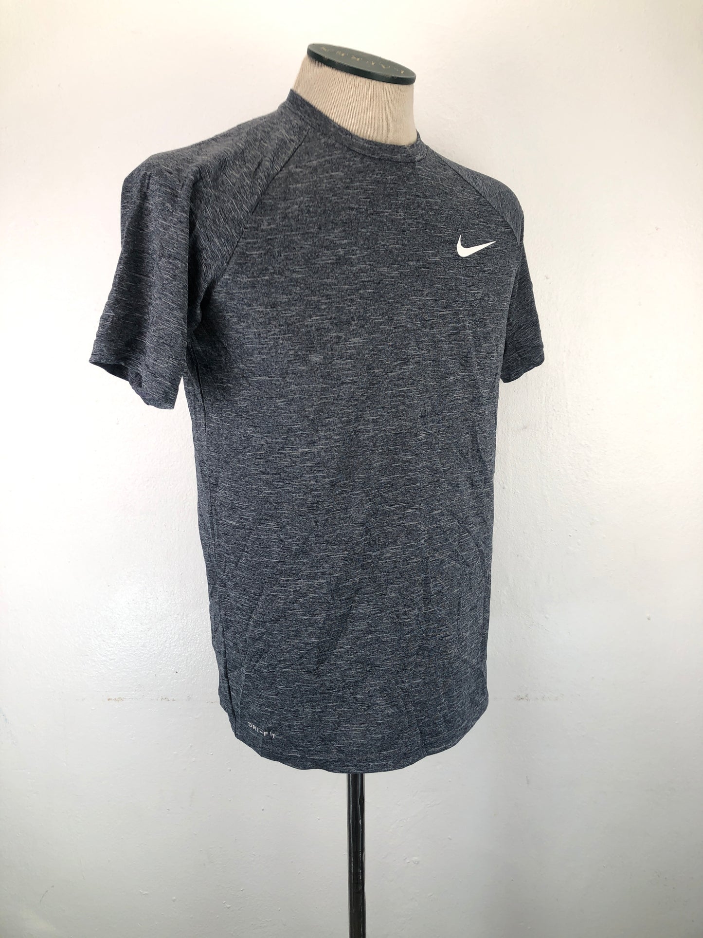 Camiseta Gris Deportivo Nike