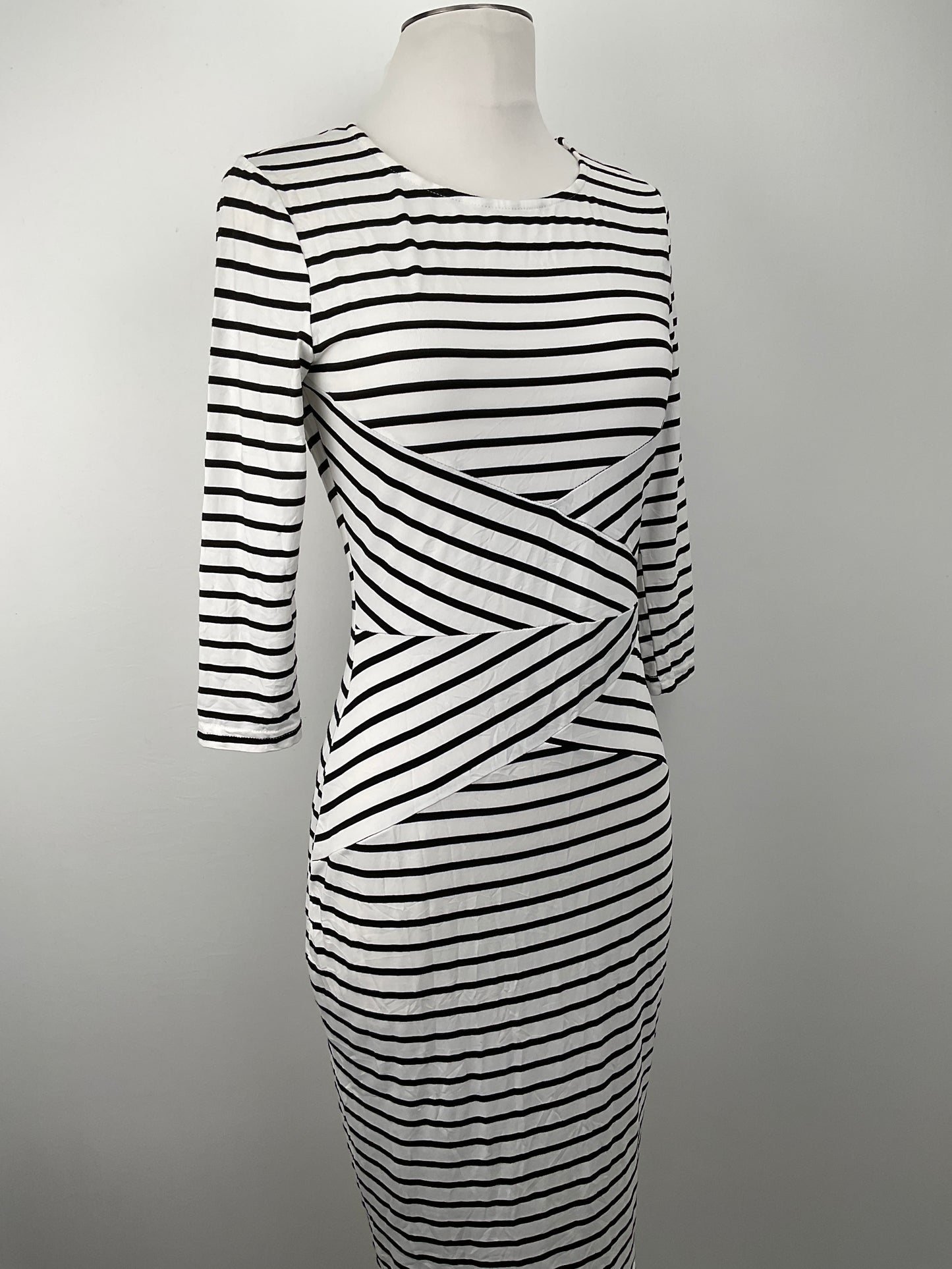 Vestido Blanco de Rayas Rephyllis