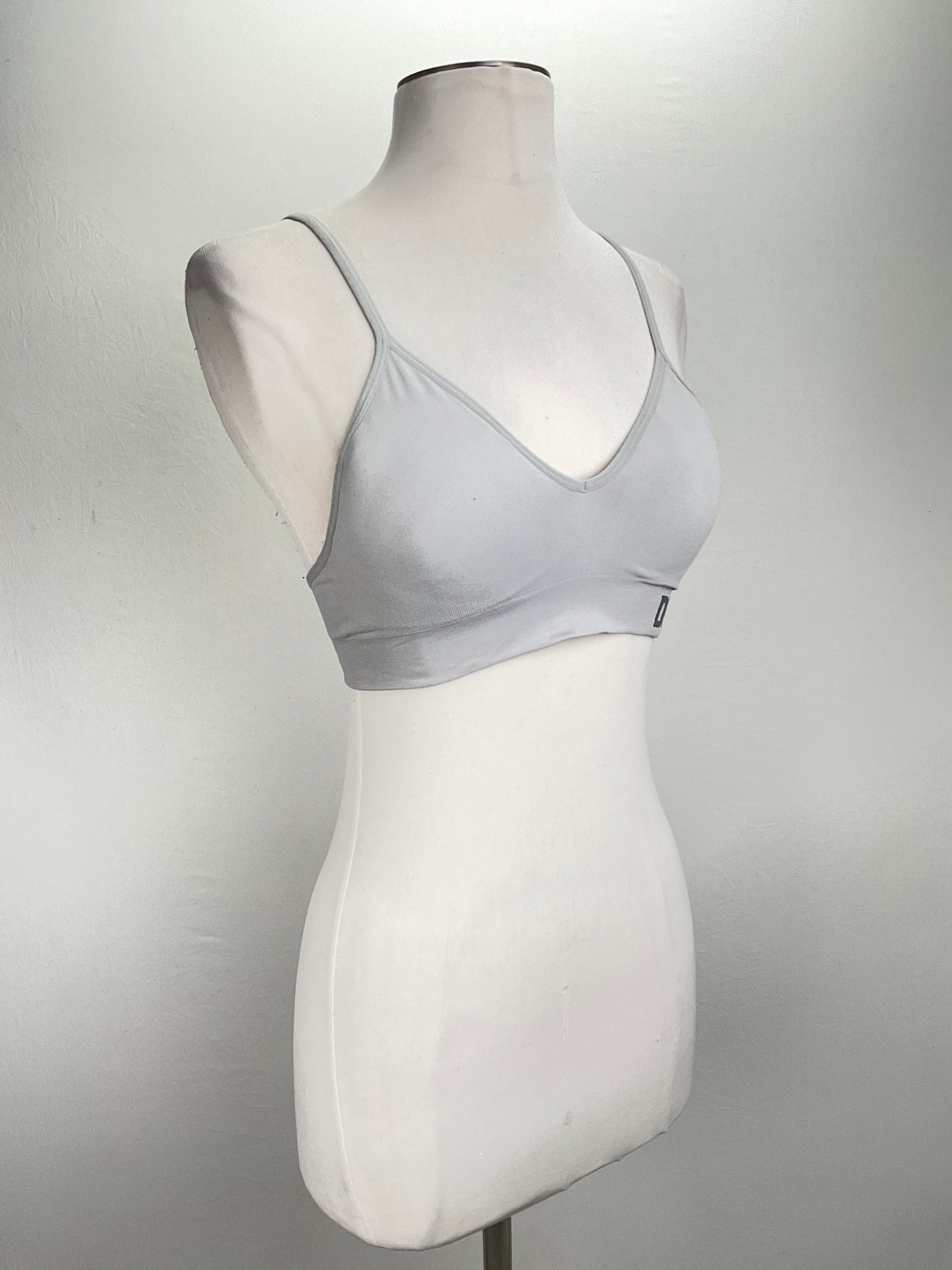 Blusita Gris Deportivo. Dkny