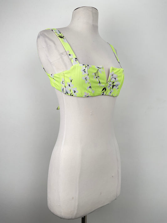 Blusita Traje  de baño Verde limon Floral Vitamin a