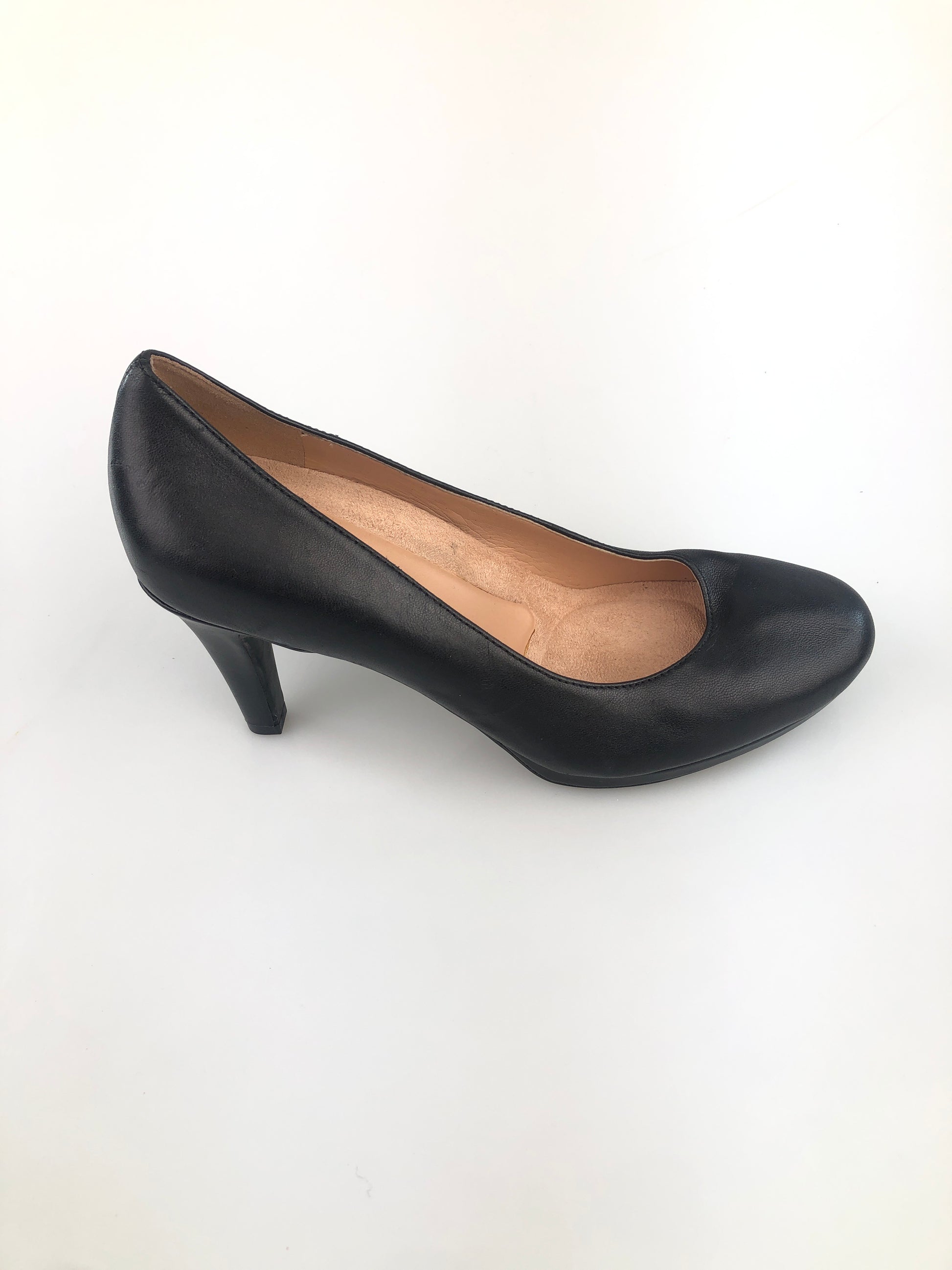 Zapatos Negro de Tacon Naturalizer – Variangis