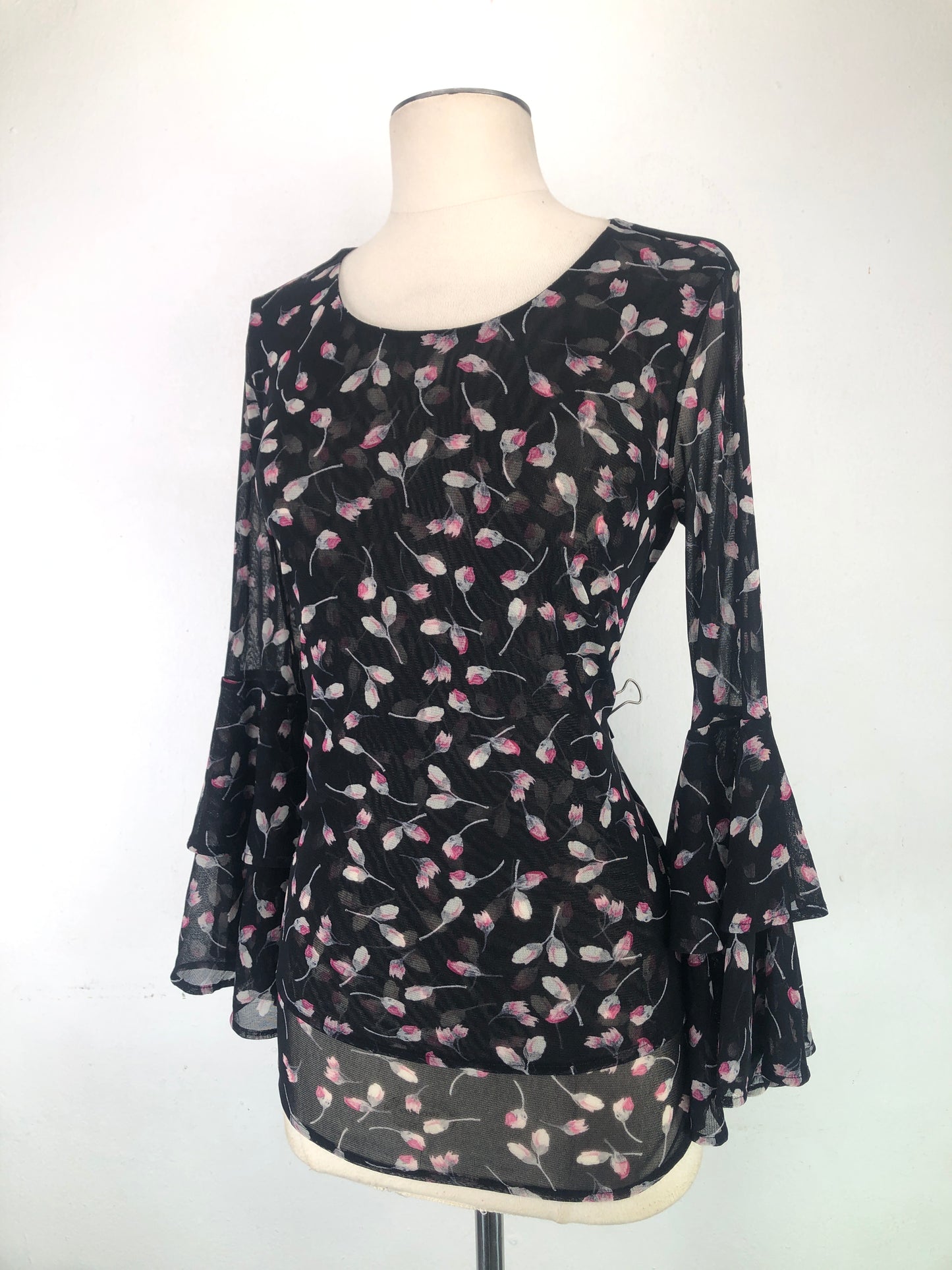 Blusa Negro de Floral Atfani