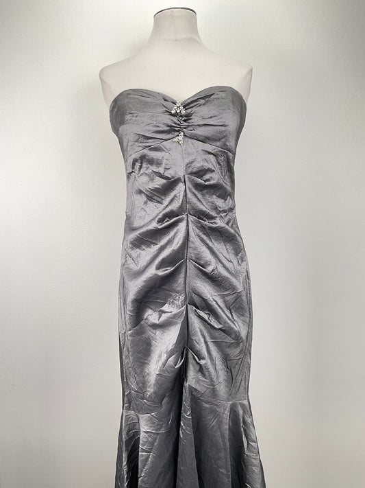 Vestido Gris de Fiesta Xscape