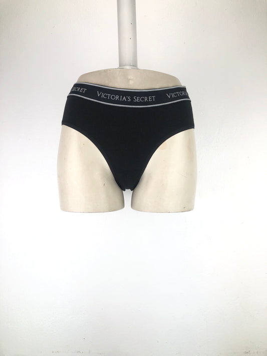 Panti Negro Victoria,s Secret