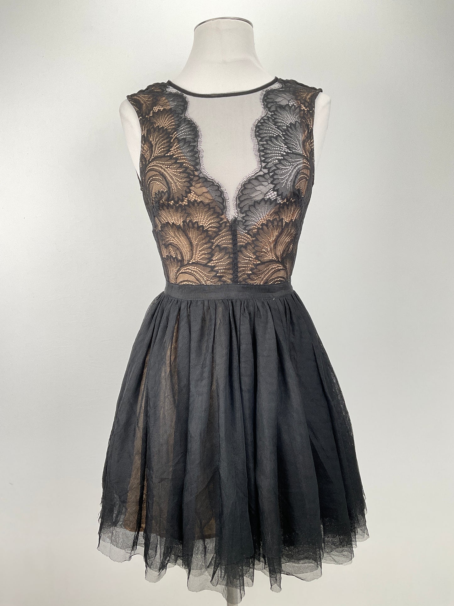 Vestido Negro Floral Bebe