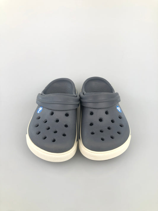 Sandalia Gris Crocs