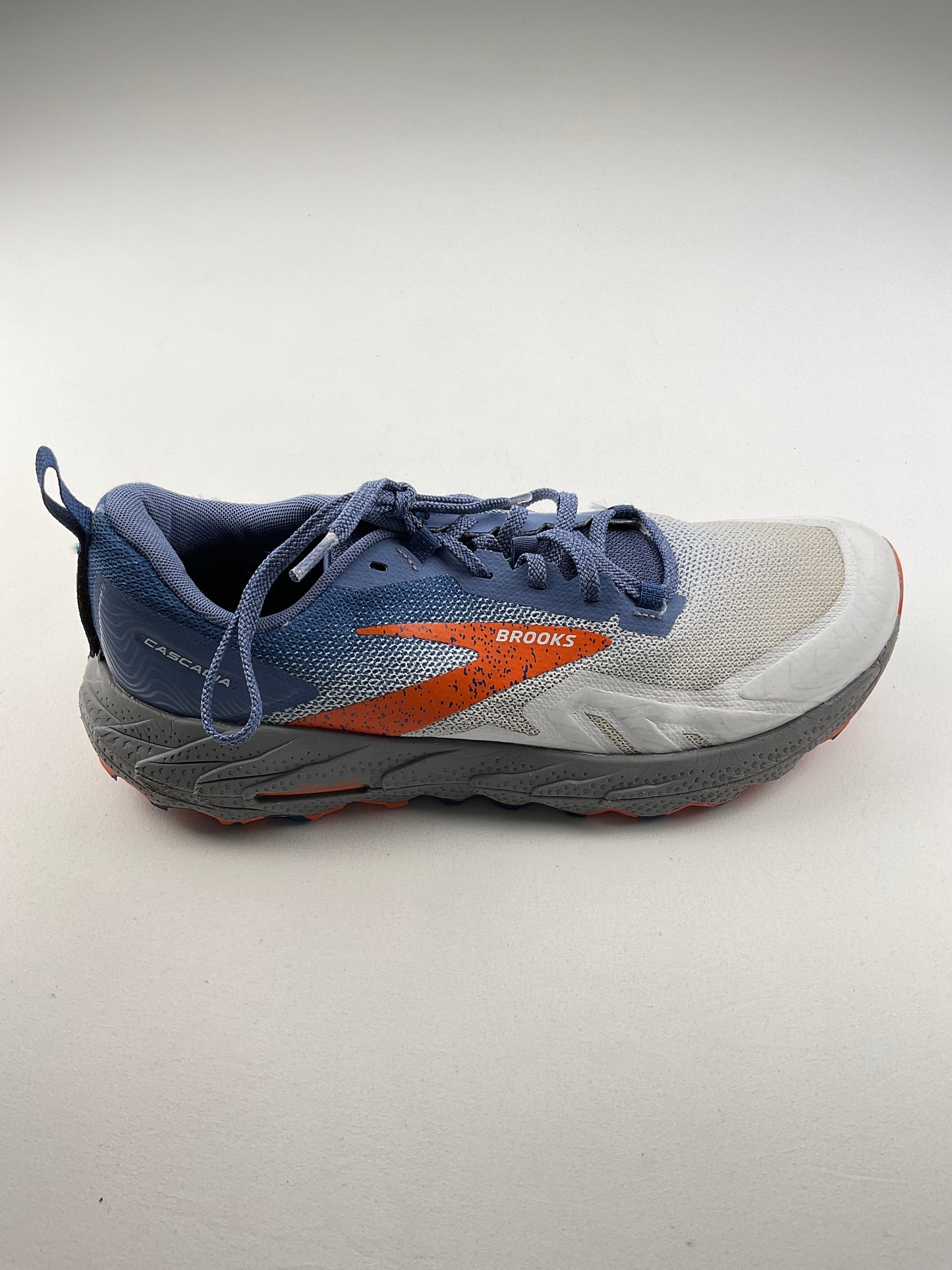 Tenis Multicolor Deportivo Brooks