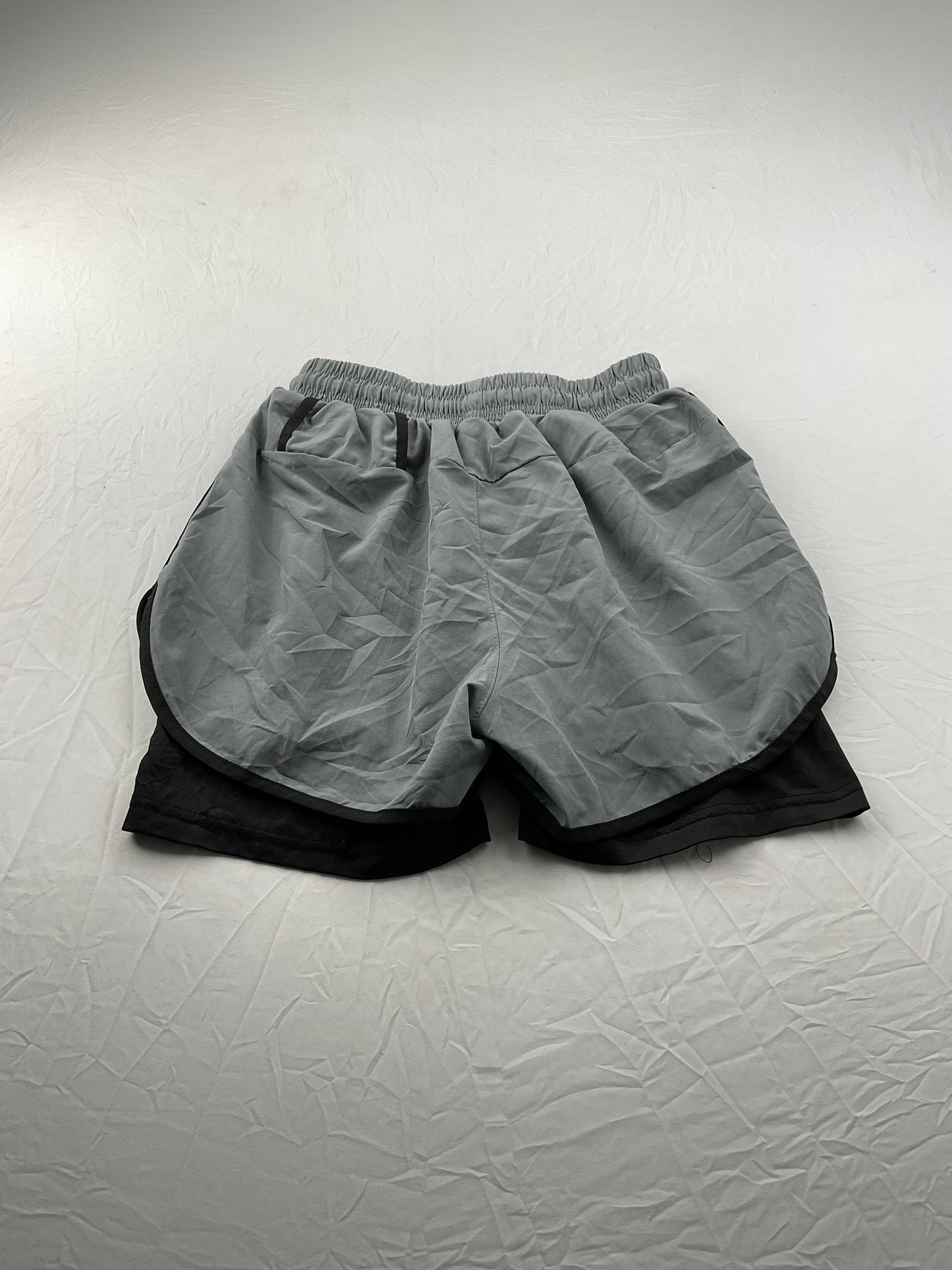 Short Gris Deportivo Kertraimng