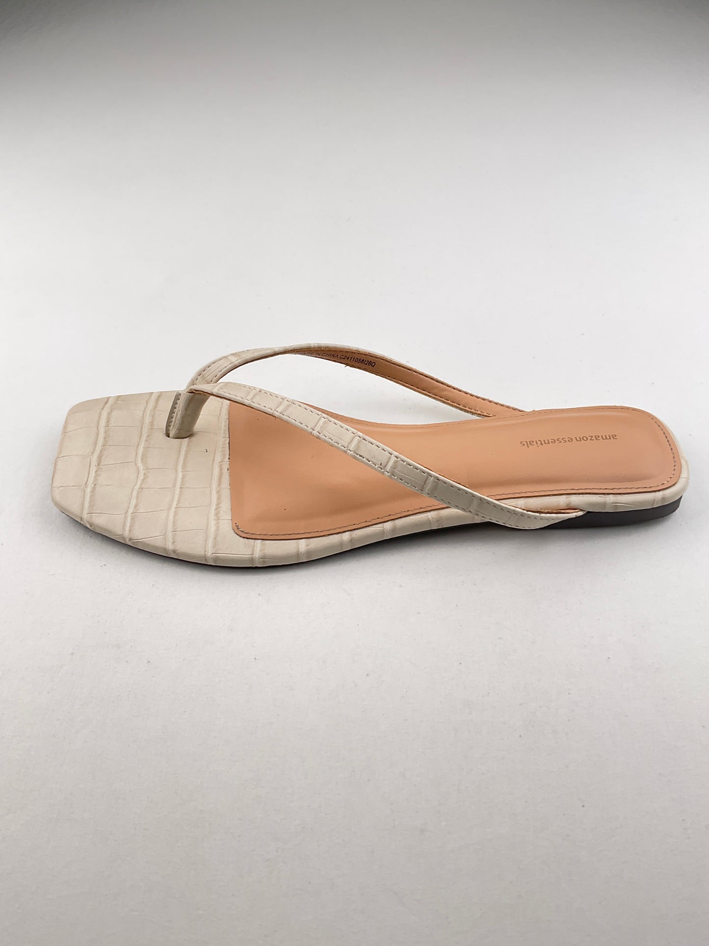 Sandalia Crema Amazon essentials