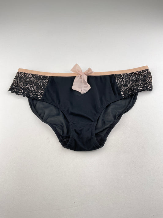 Panti Negro Gilligan Omalle