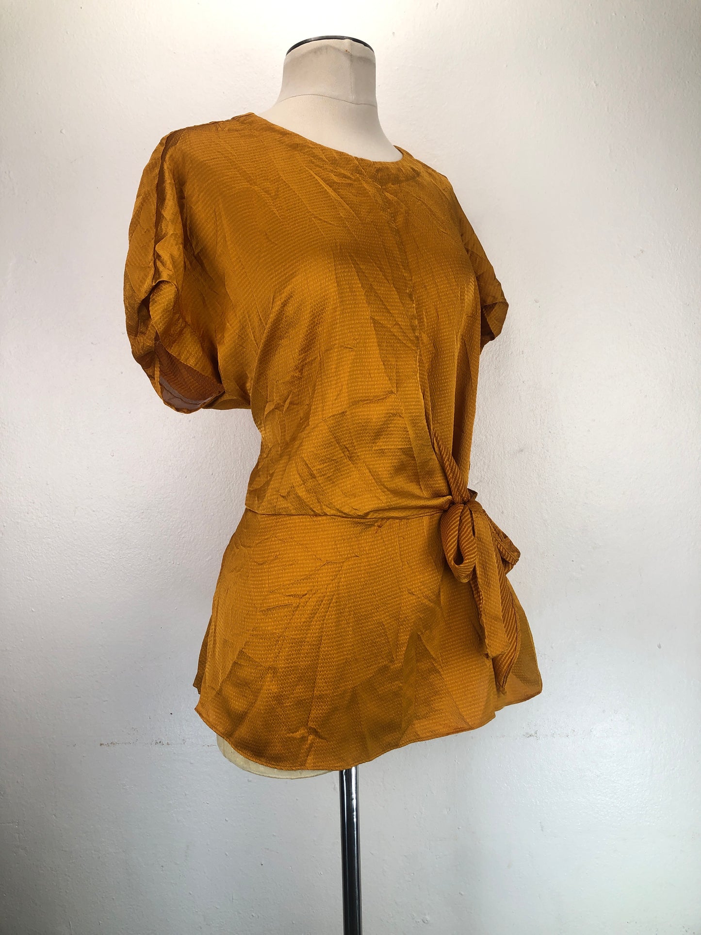 Blusa Mostaza Michael Kors