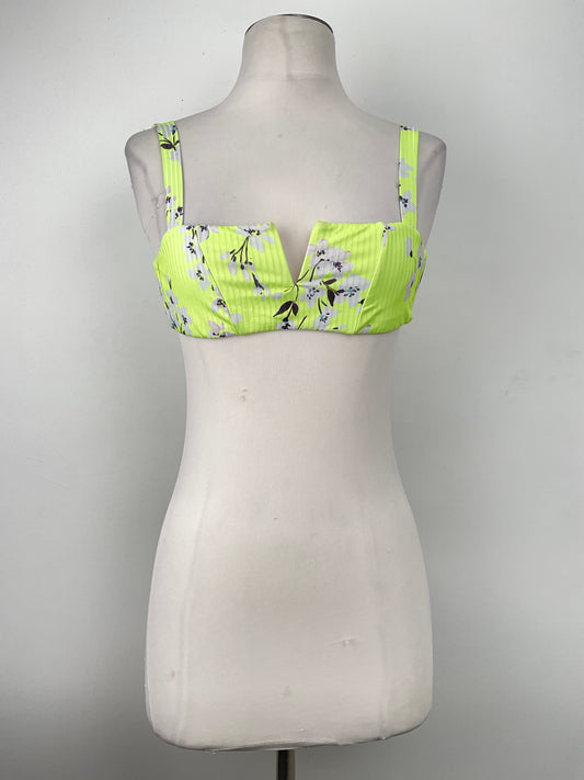 Blusita Traje  de baño Verde limon Floral Vitamin a