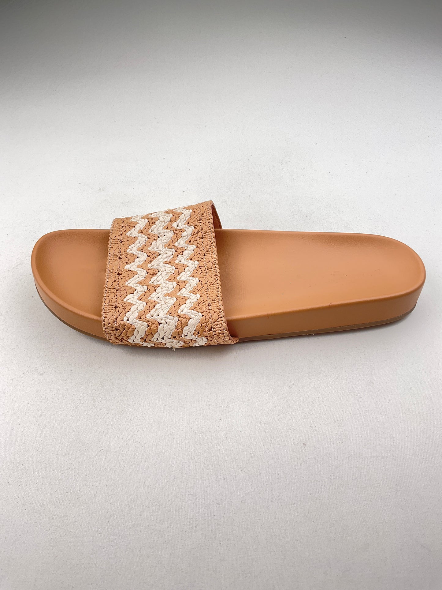 Sandalia Crema Universal Thread