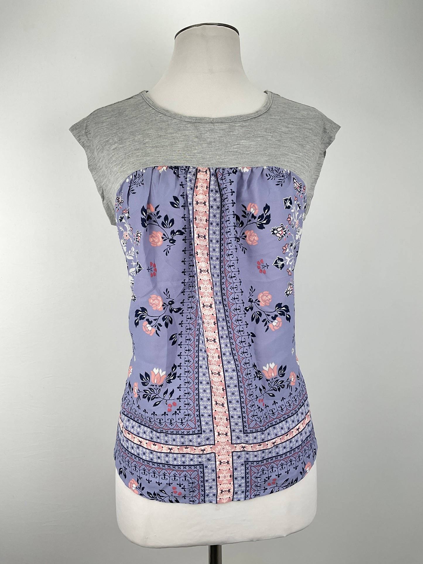 Blusa Morado Floral Xhilaration