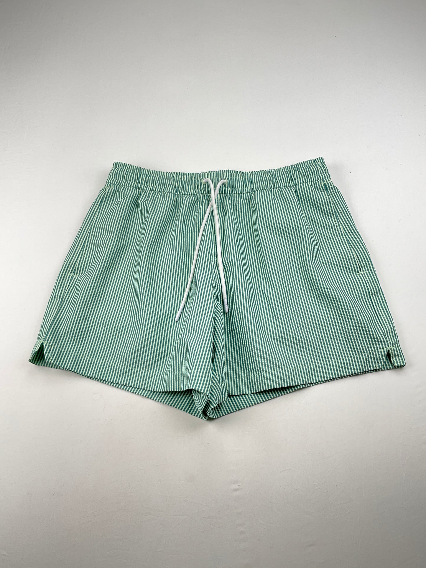 Short Verde de Rayas Abercrombie Fitch