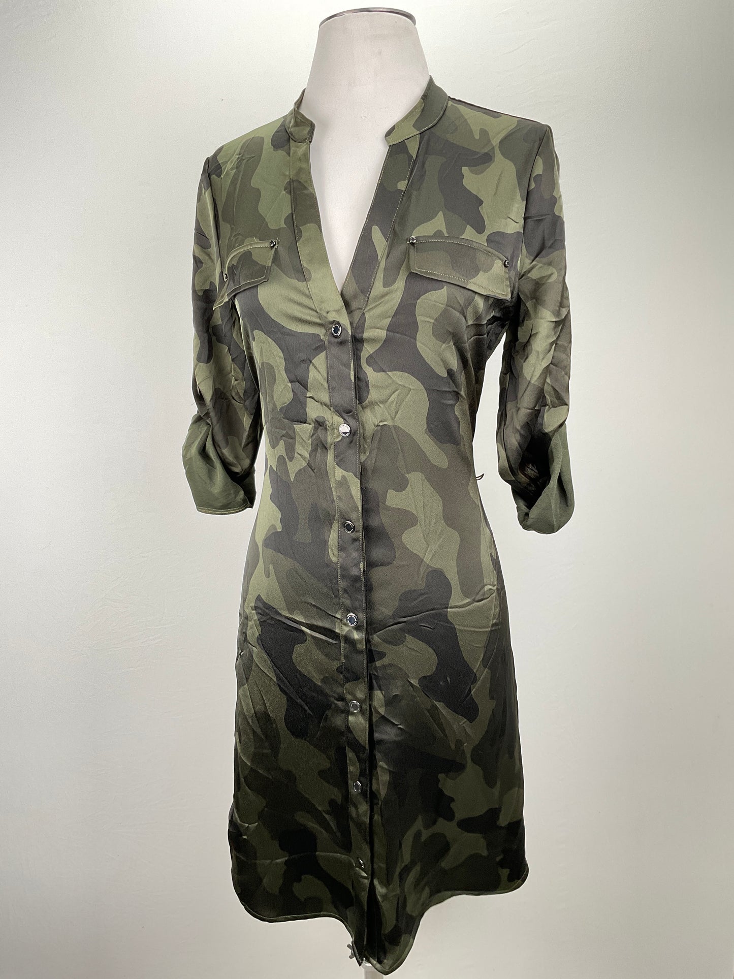 Vestido Verde militar White House Black Market