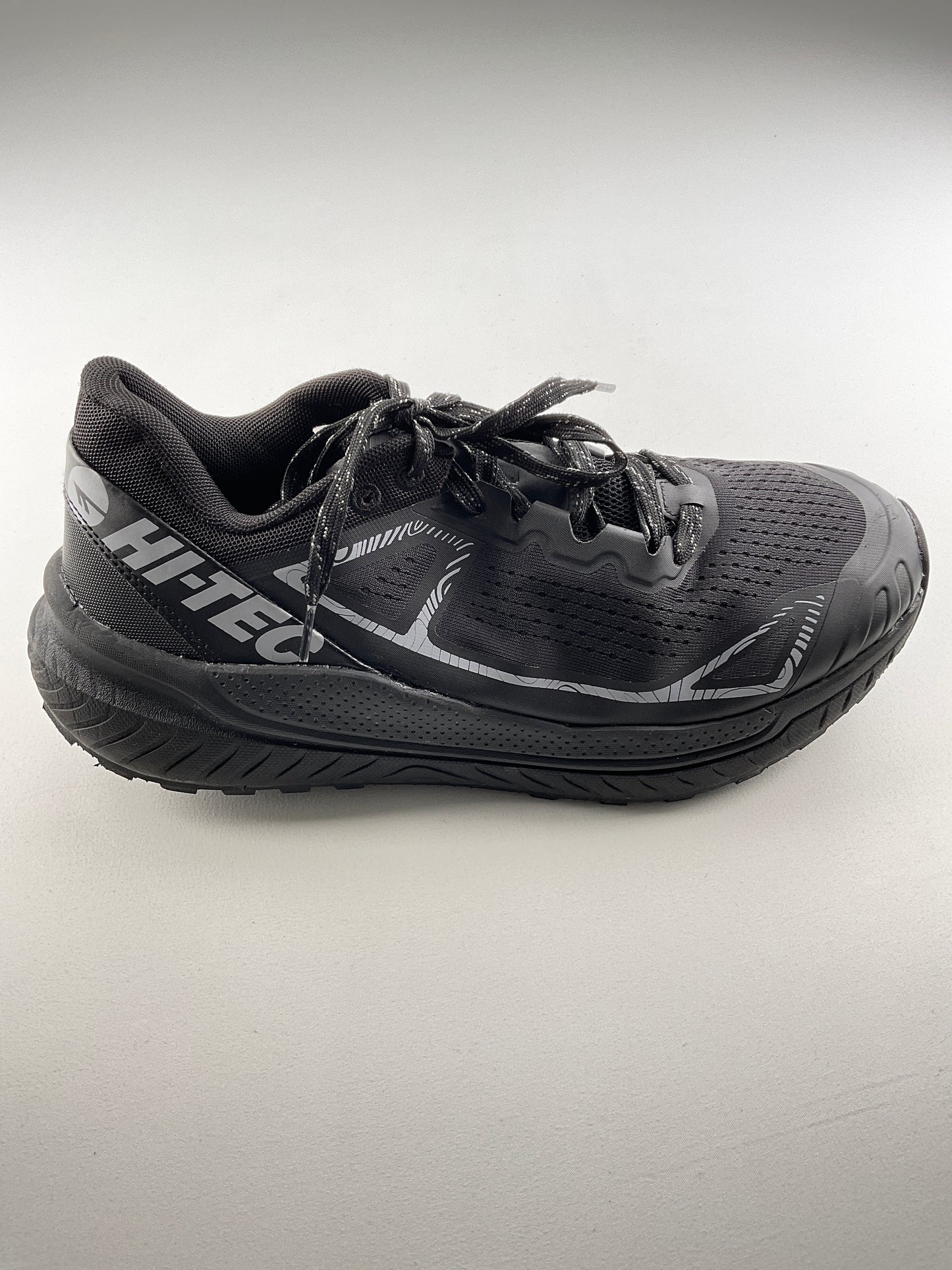 Tenis Negro Deportivo Hi Tec