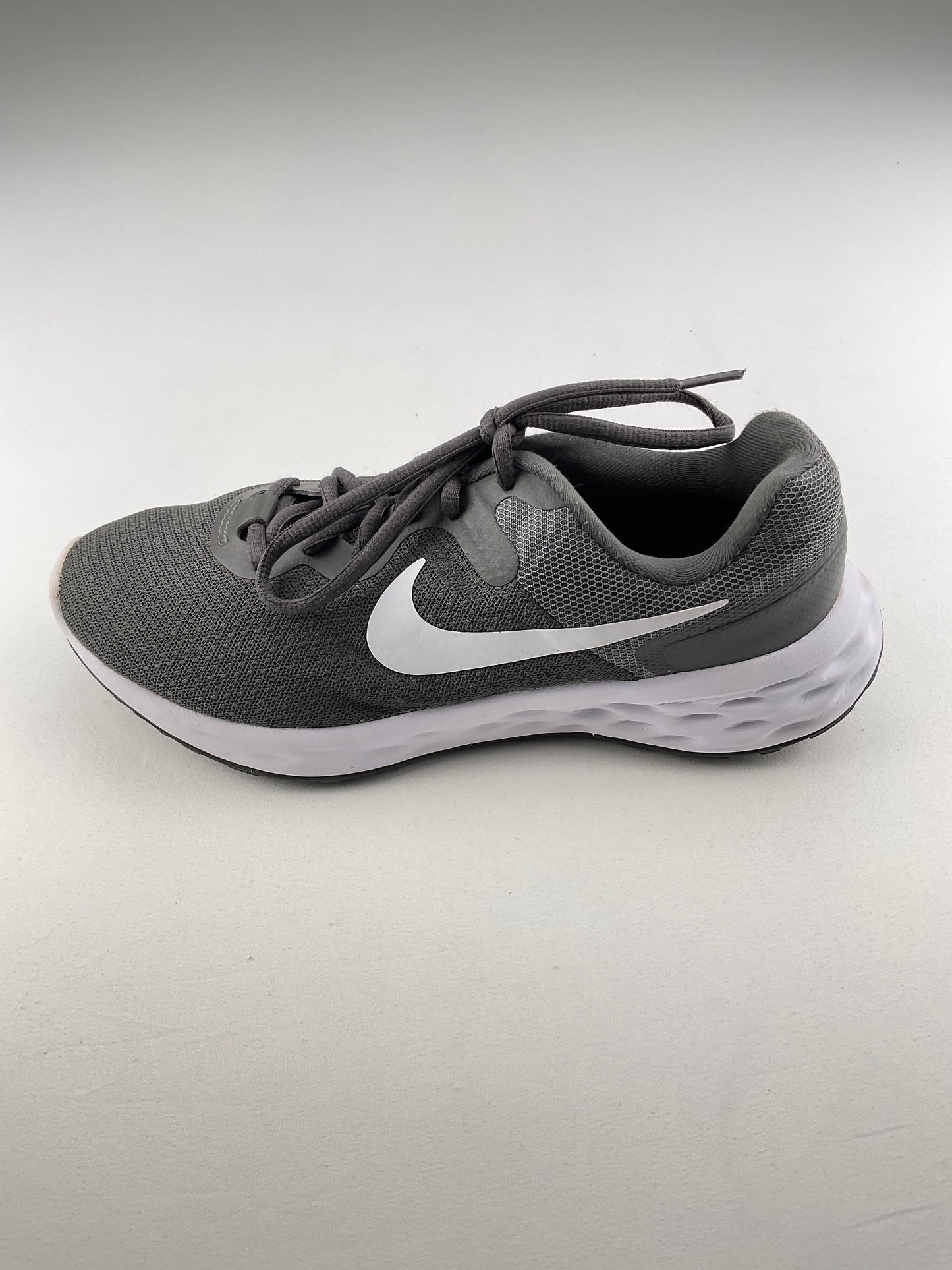 Tenis Gris Deportivo Nike