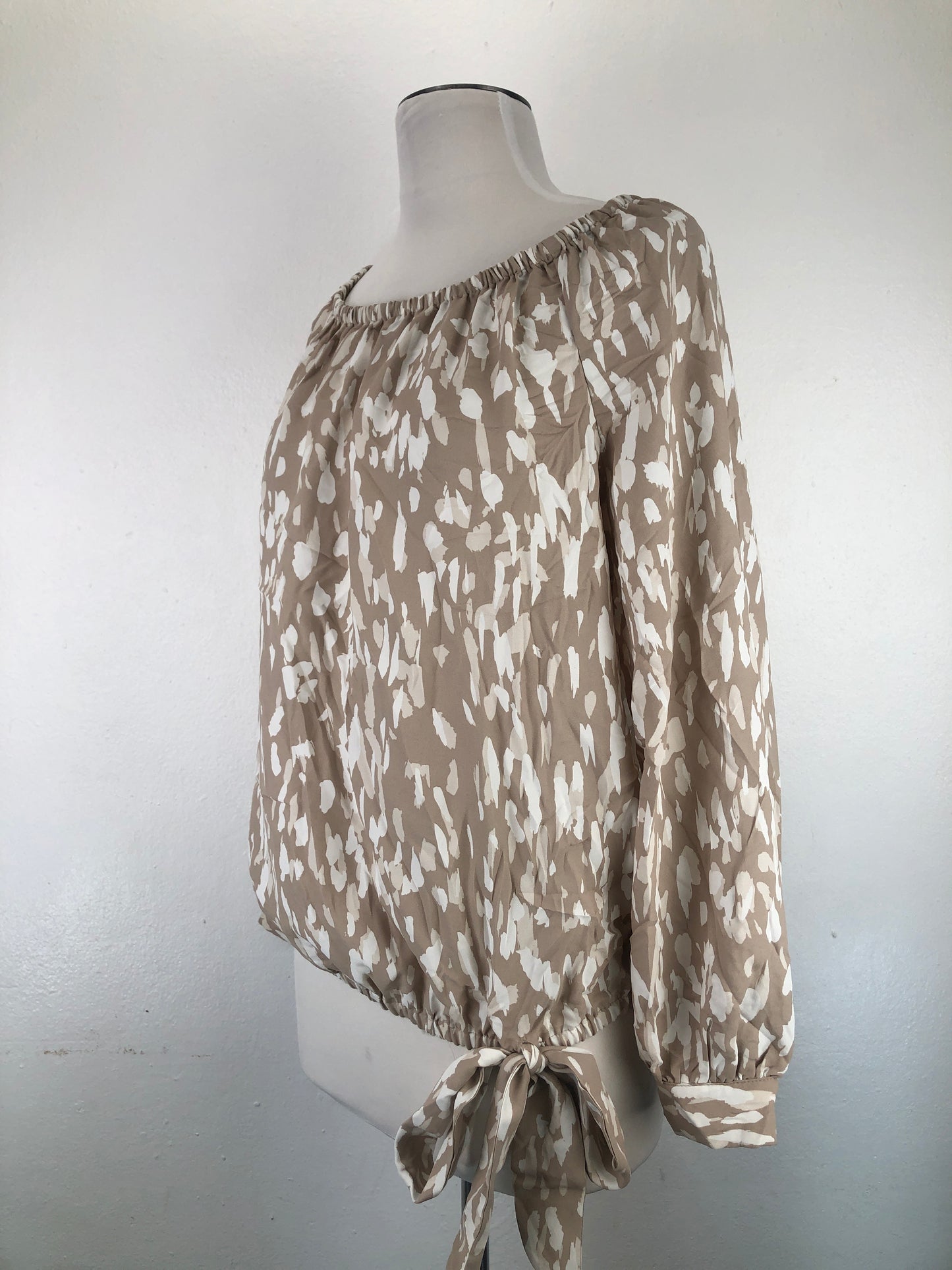 Blusa Crema Vince Camuto
