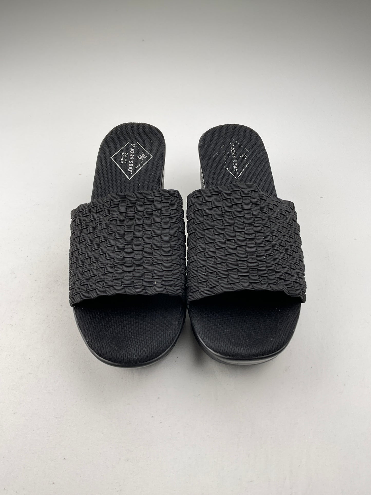 Zapatilla Negro Plataforma St John’s Bay