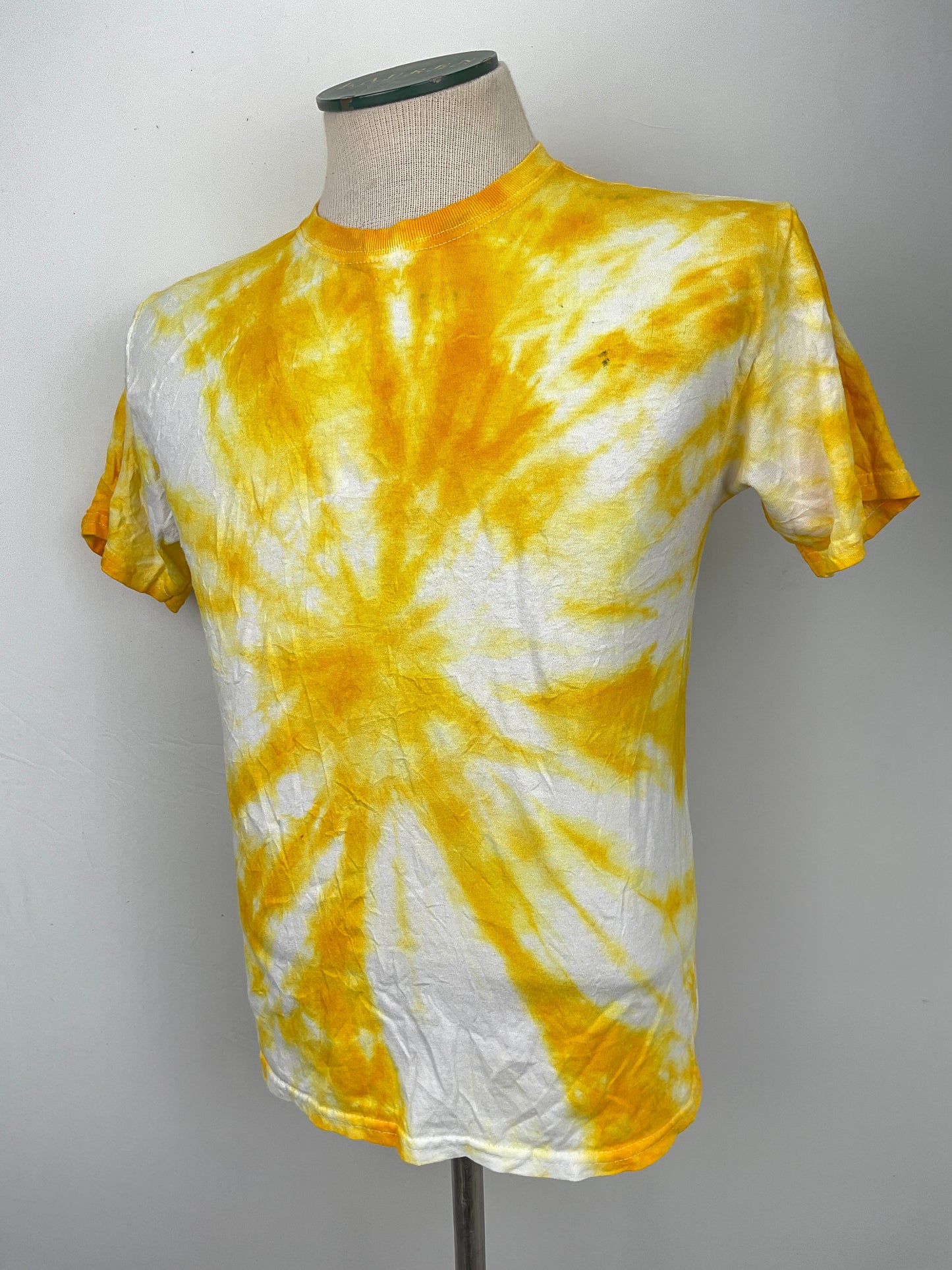 Camiseta Amarillo Gildan