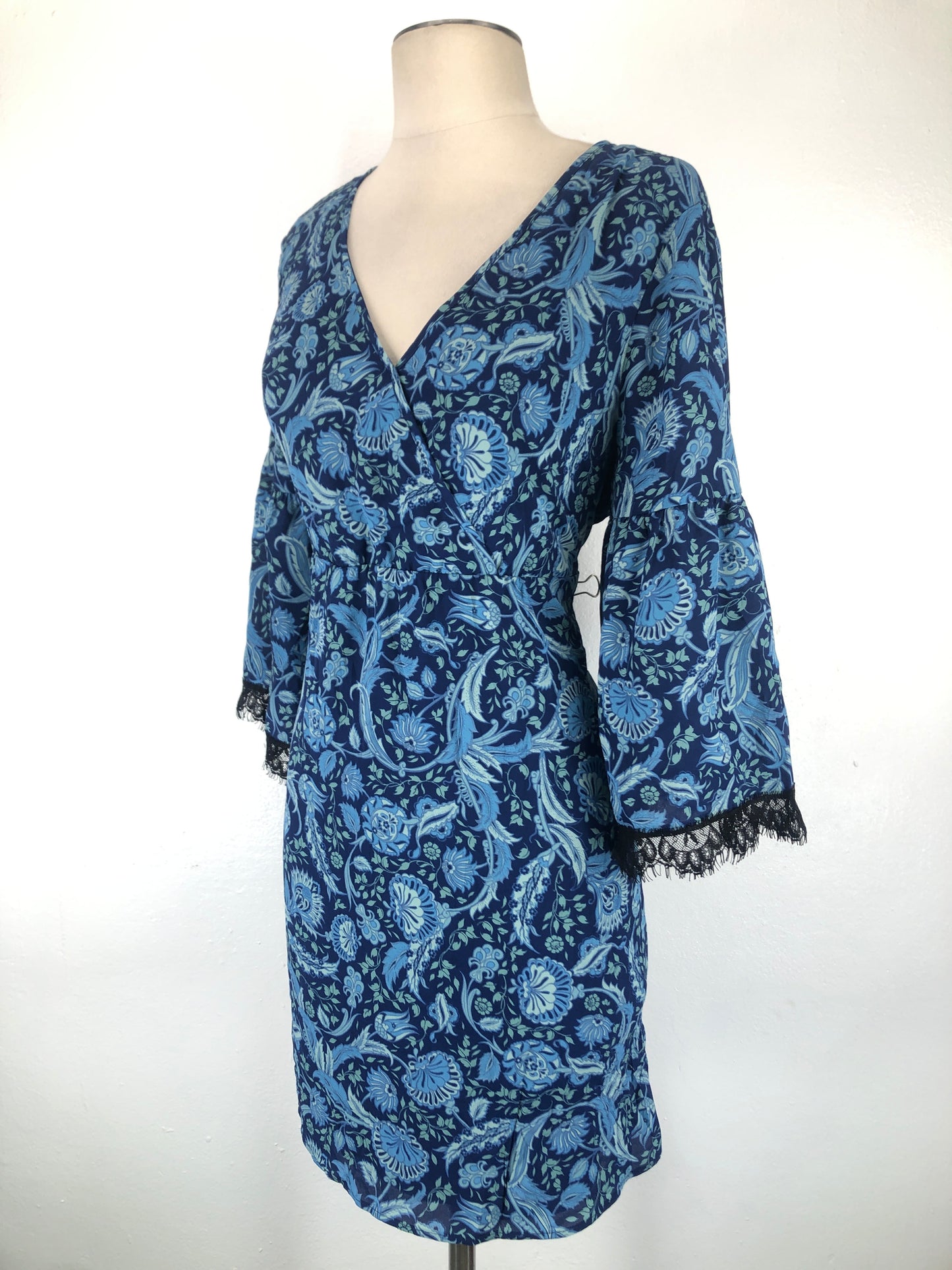 Vestido Azul de Flores Candies