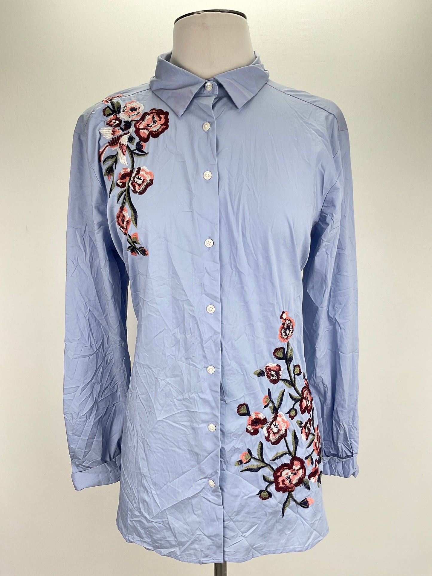 Camisa Azul claro Floral Ann Taylor