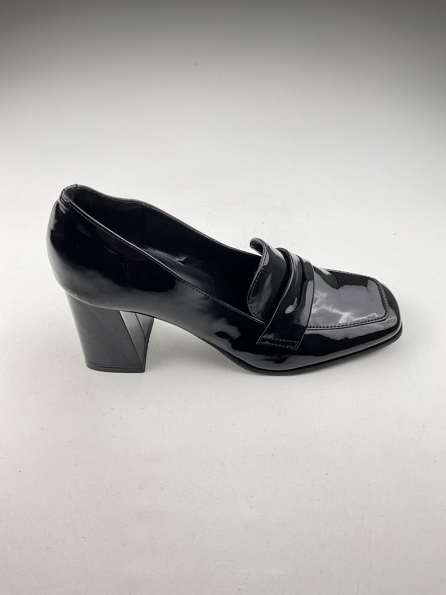 Zapatos Negro de Tacón Unisa