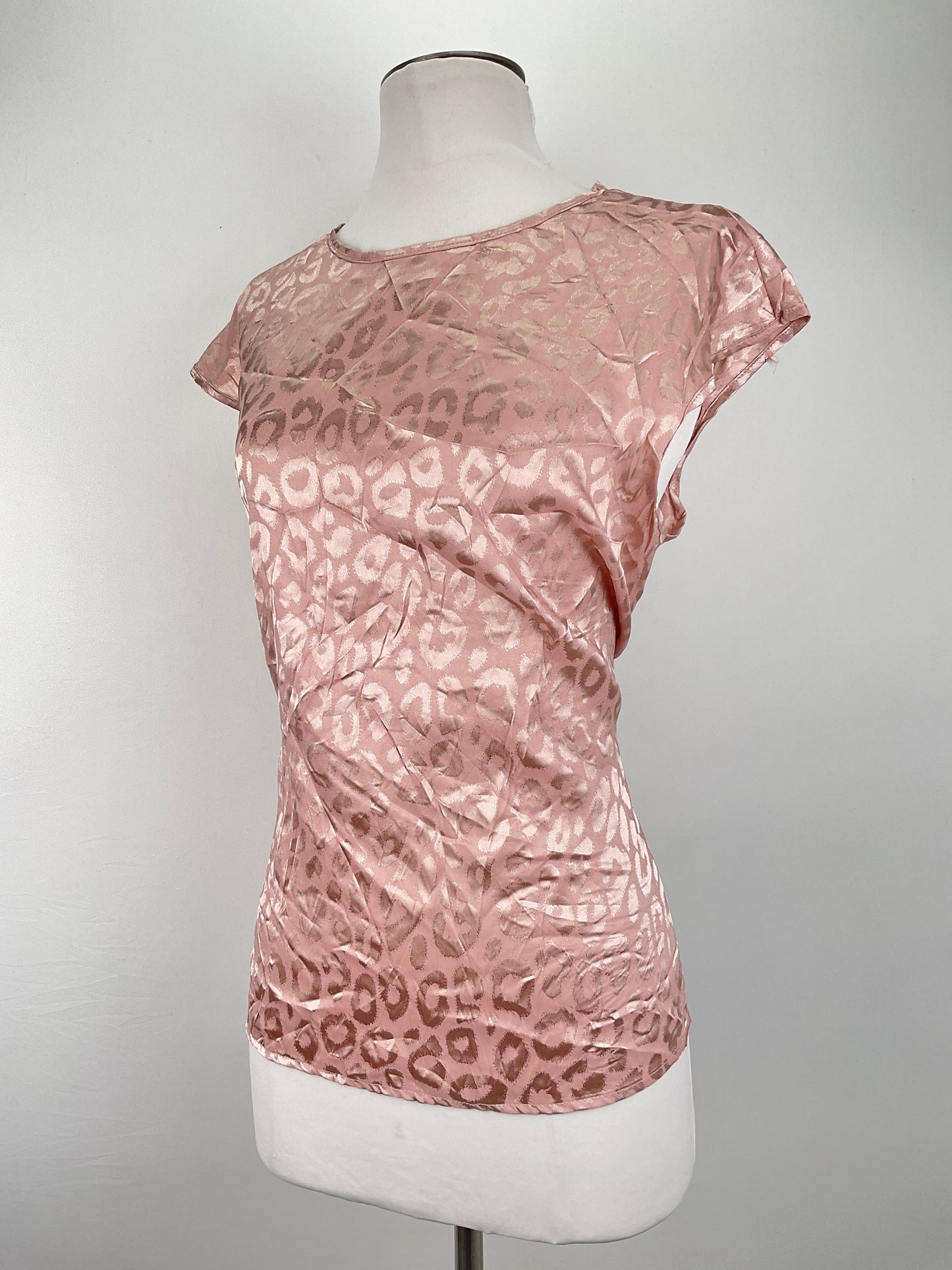 Blusa Nude de Lunares Shein