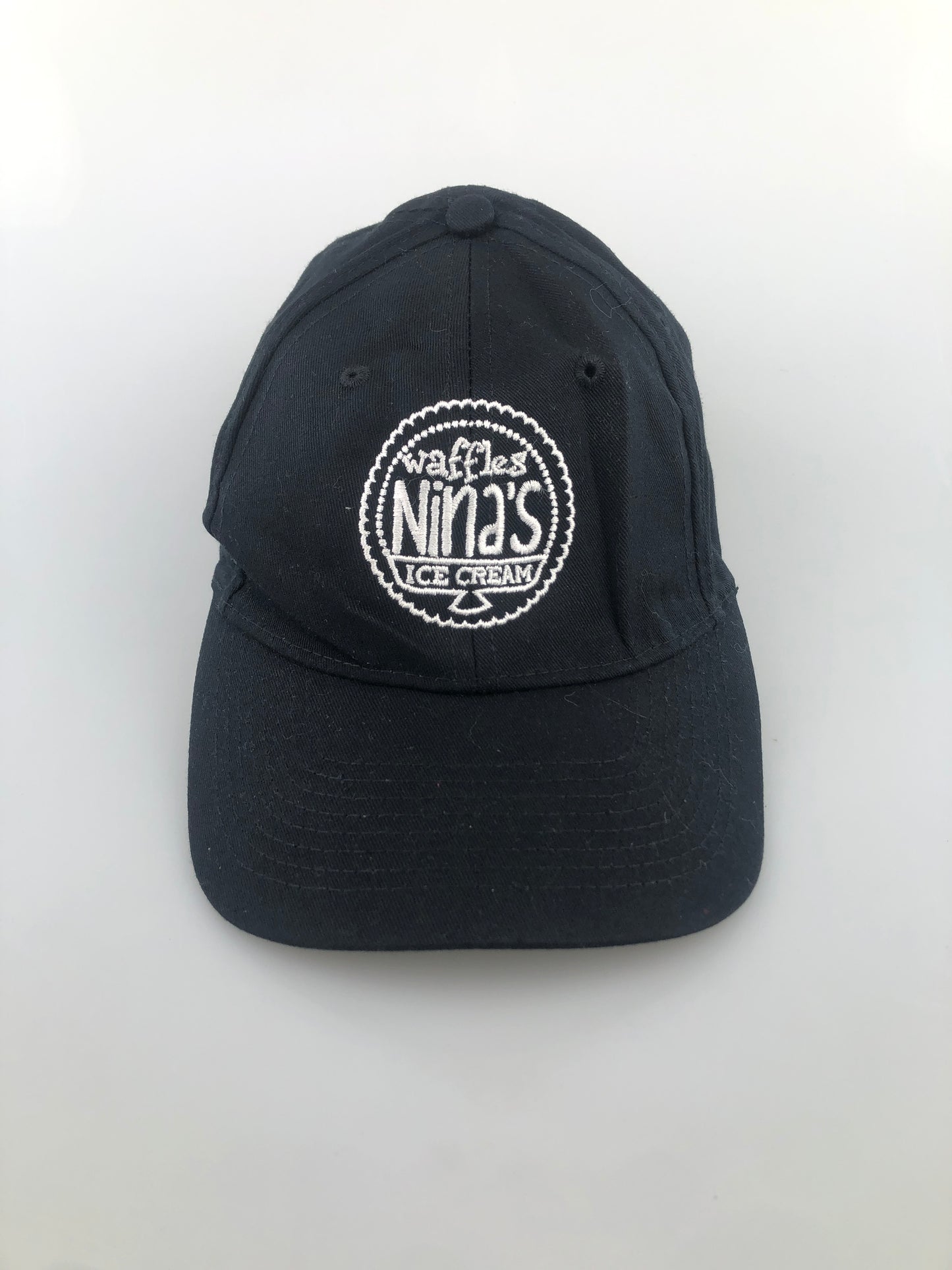 Gorra Negro Waffles Nina s