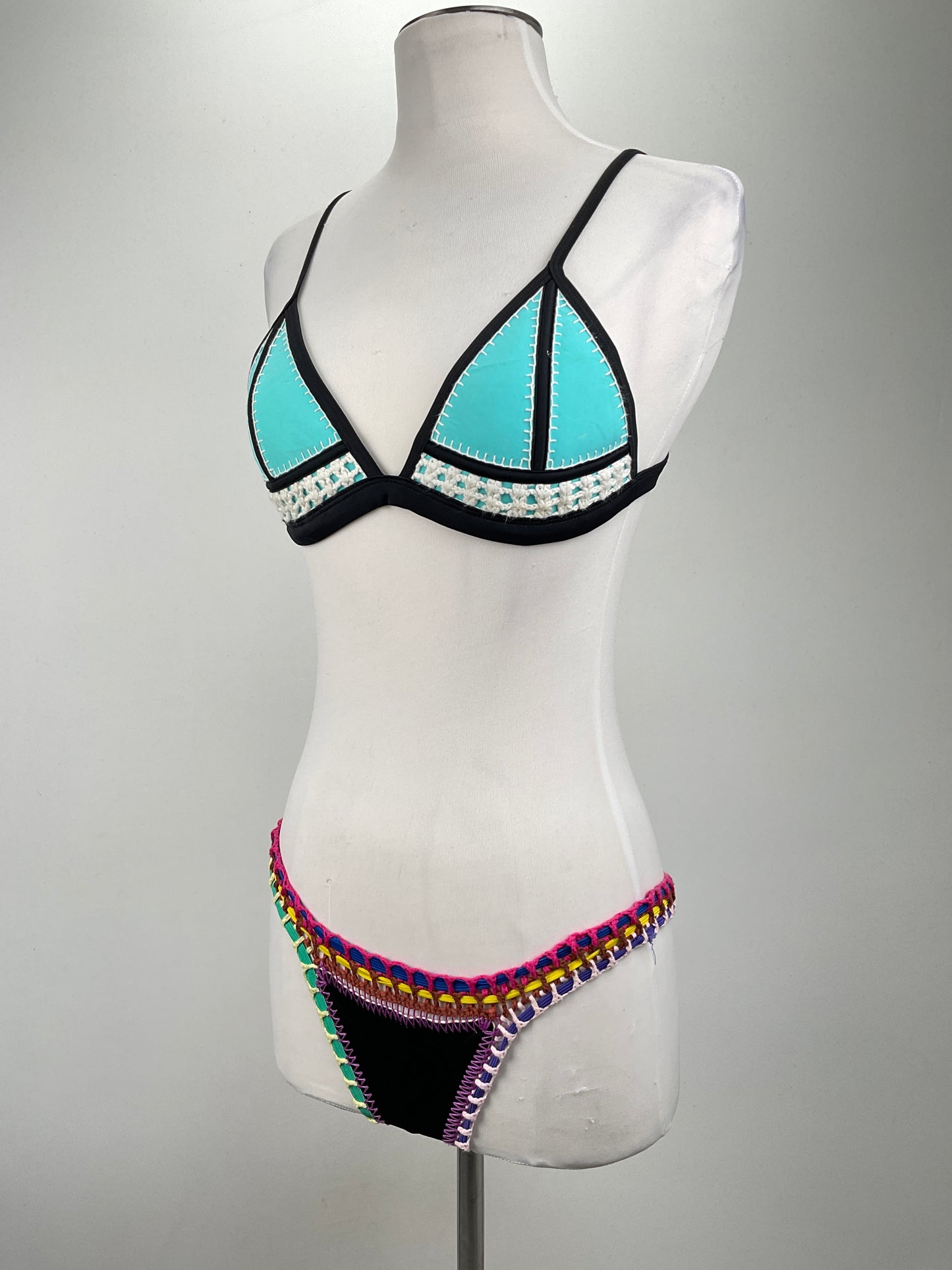 Conjunto Multicolor Triangl