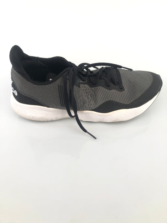 Tenis Gris New balance Deportivo