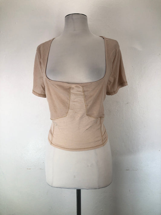 Camiseta Crema Fashion Nova