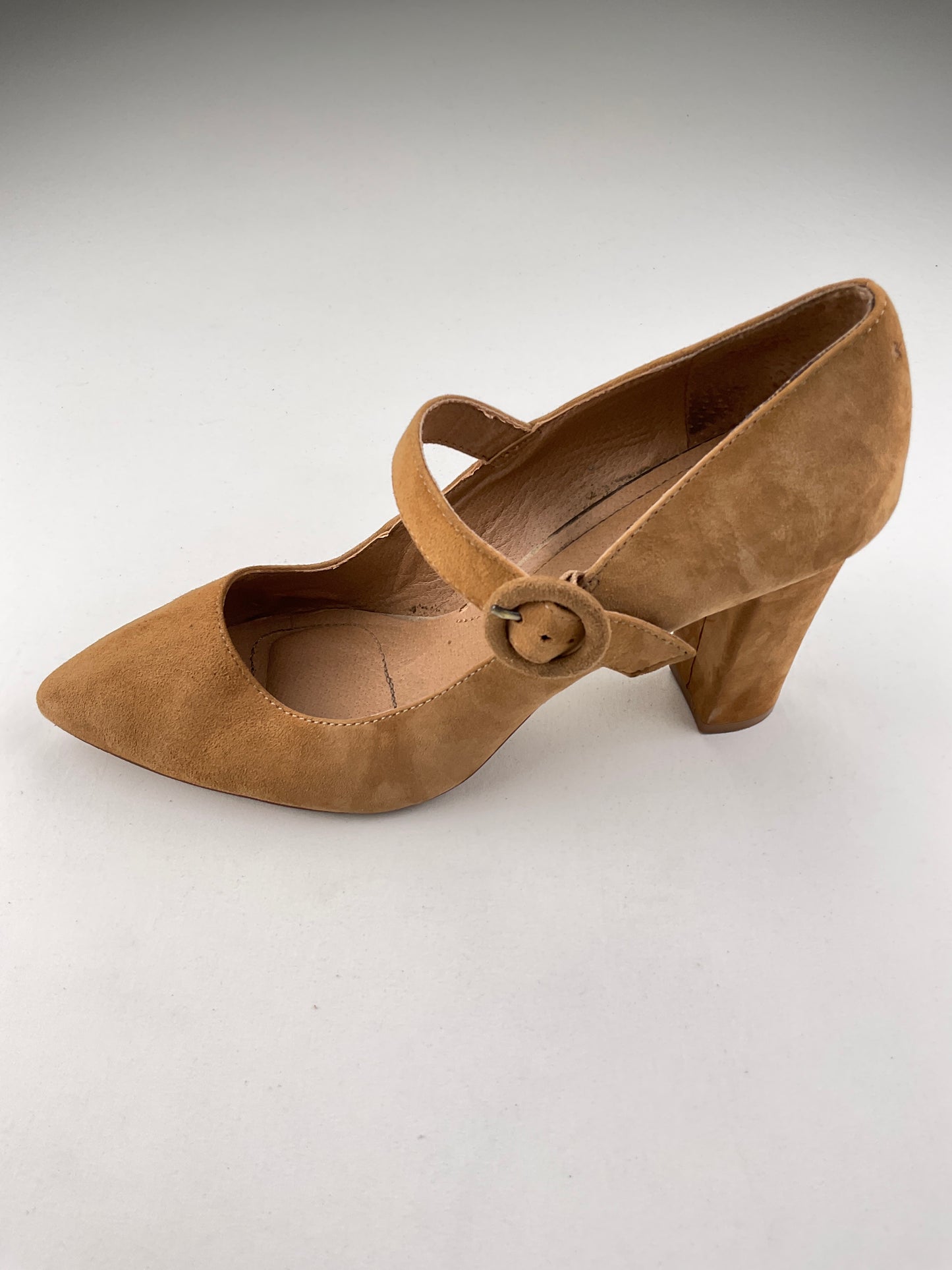 Zapatos Marron de Tacón Tahari