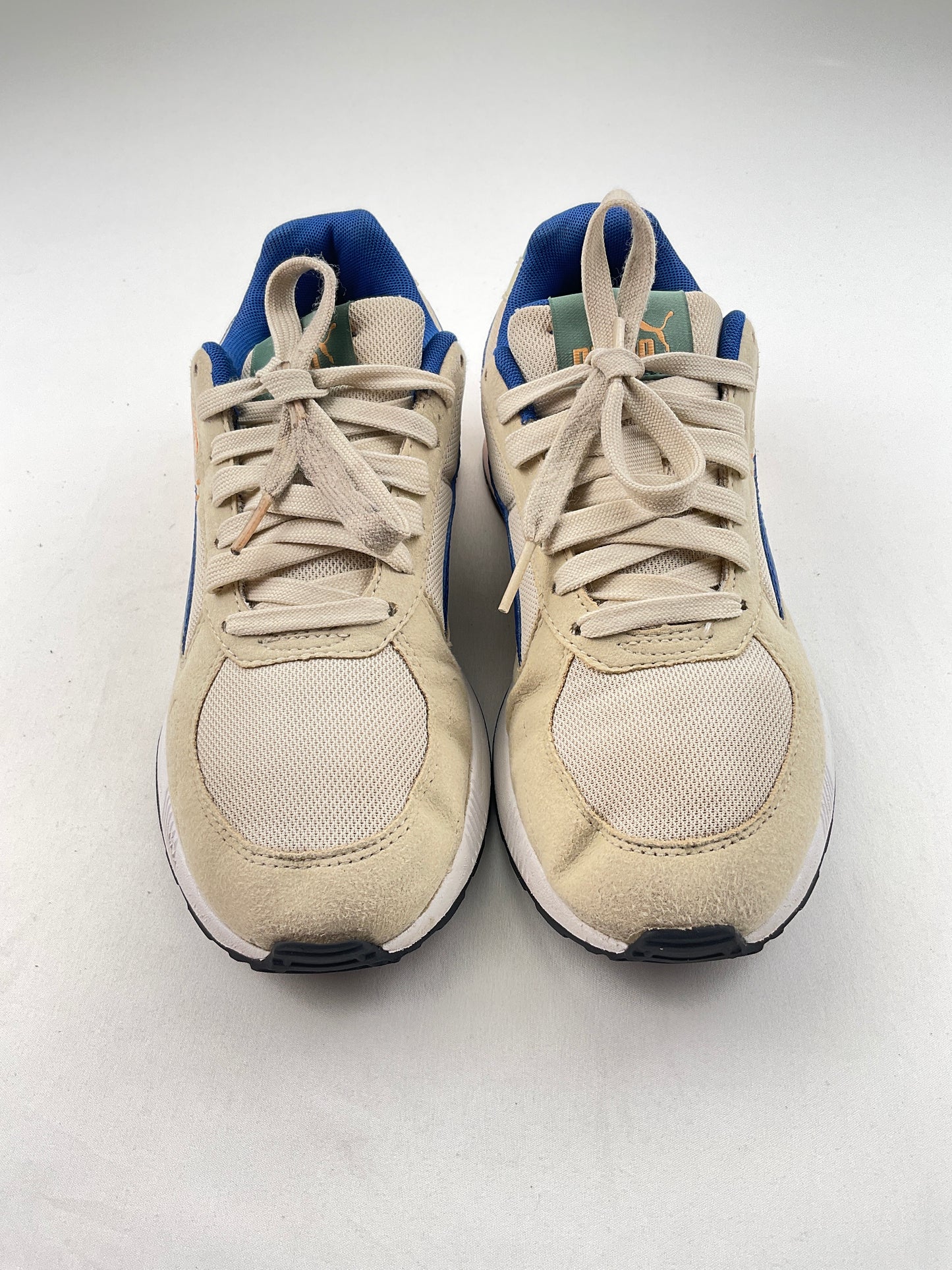 Tenis crema Puma
