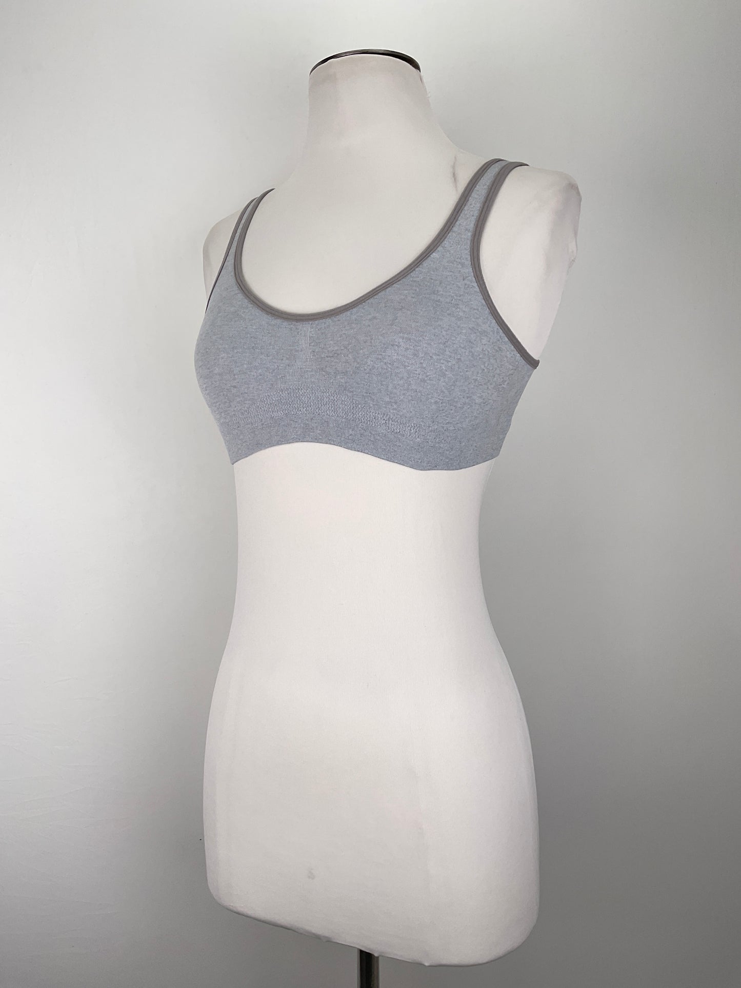 Blusita Gris Deportivo Hanes