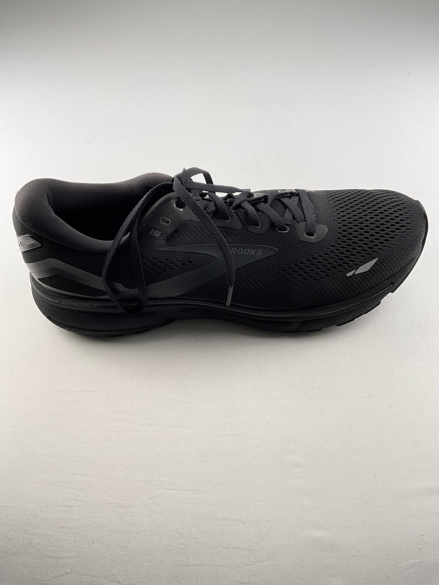 Tenis Negro Deportivo Brooks
