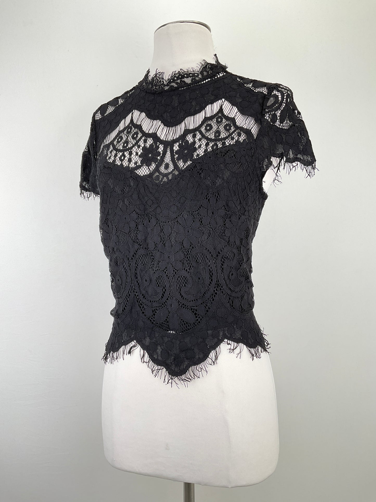 Blusa Negro Floral Iris