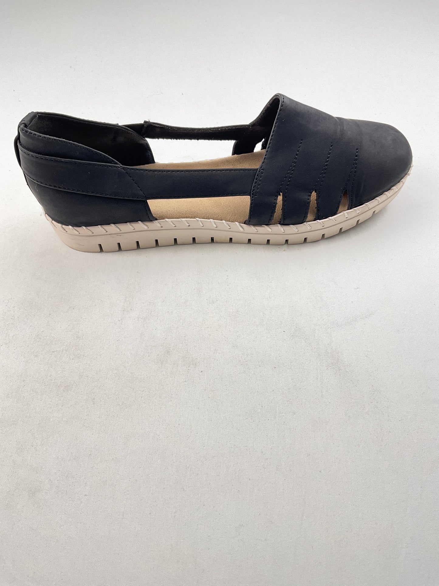 Zapatilla negro Easy strict..