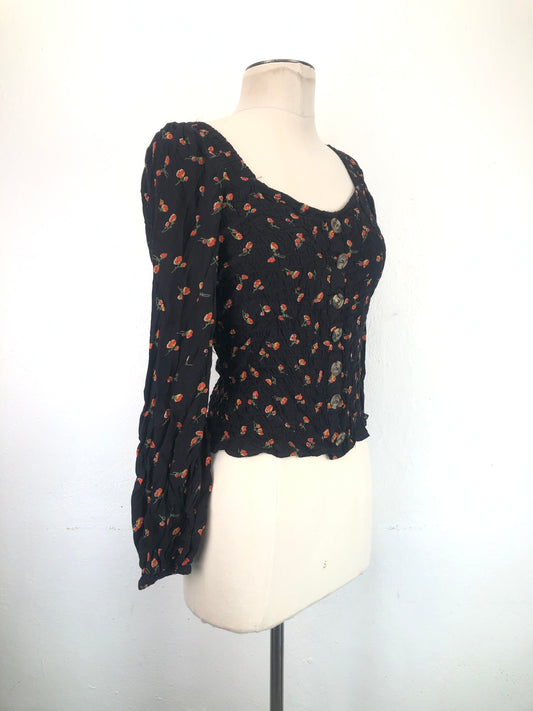 Blusa Negro Floral No Boundaries