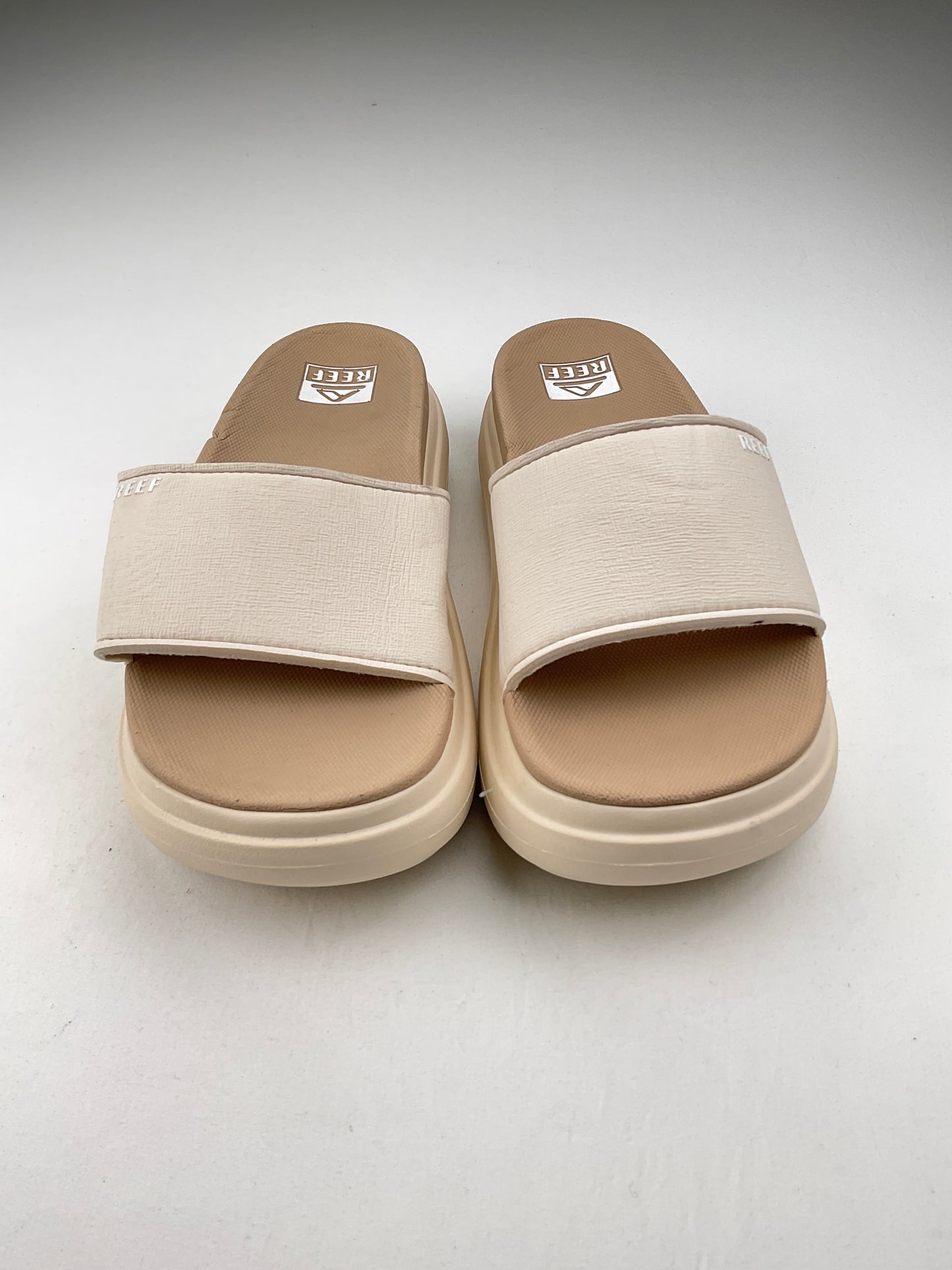 Sandalia Crema Reef