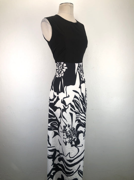 Vestido Negro Floral  Variangis