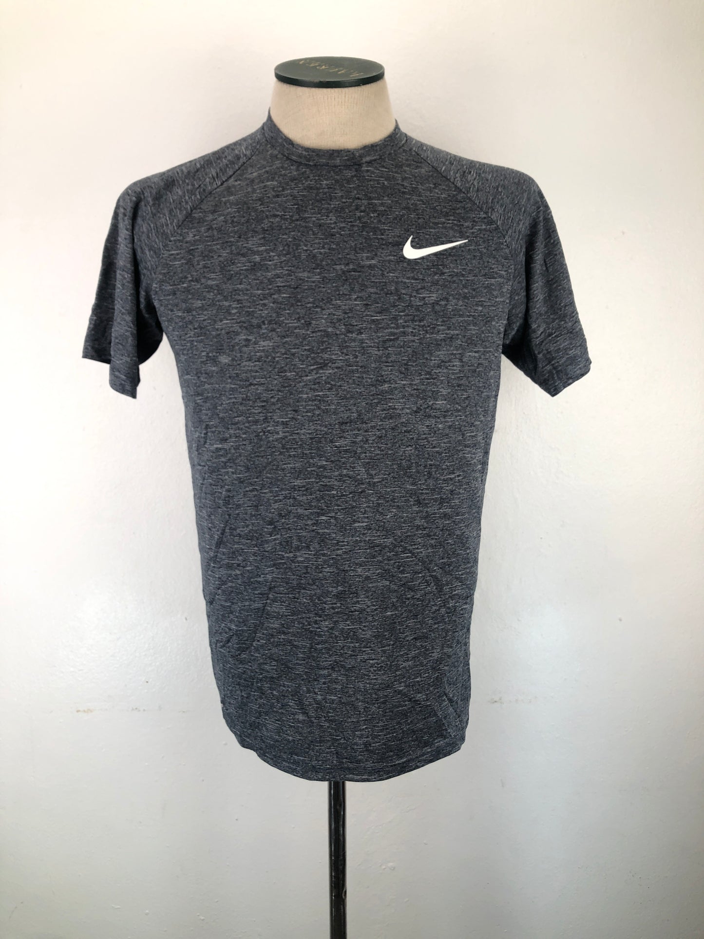 Camiseta Gris Deportivo Nike