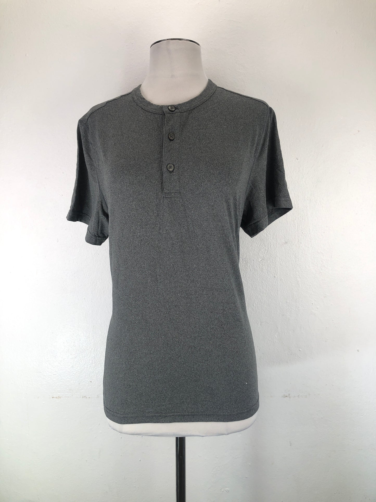 Camiseta Gris Untuckit