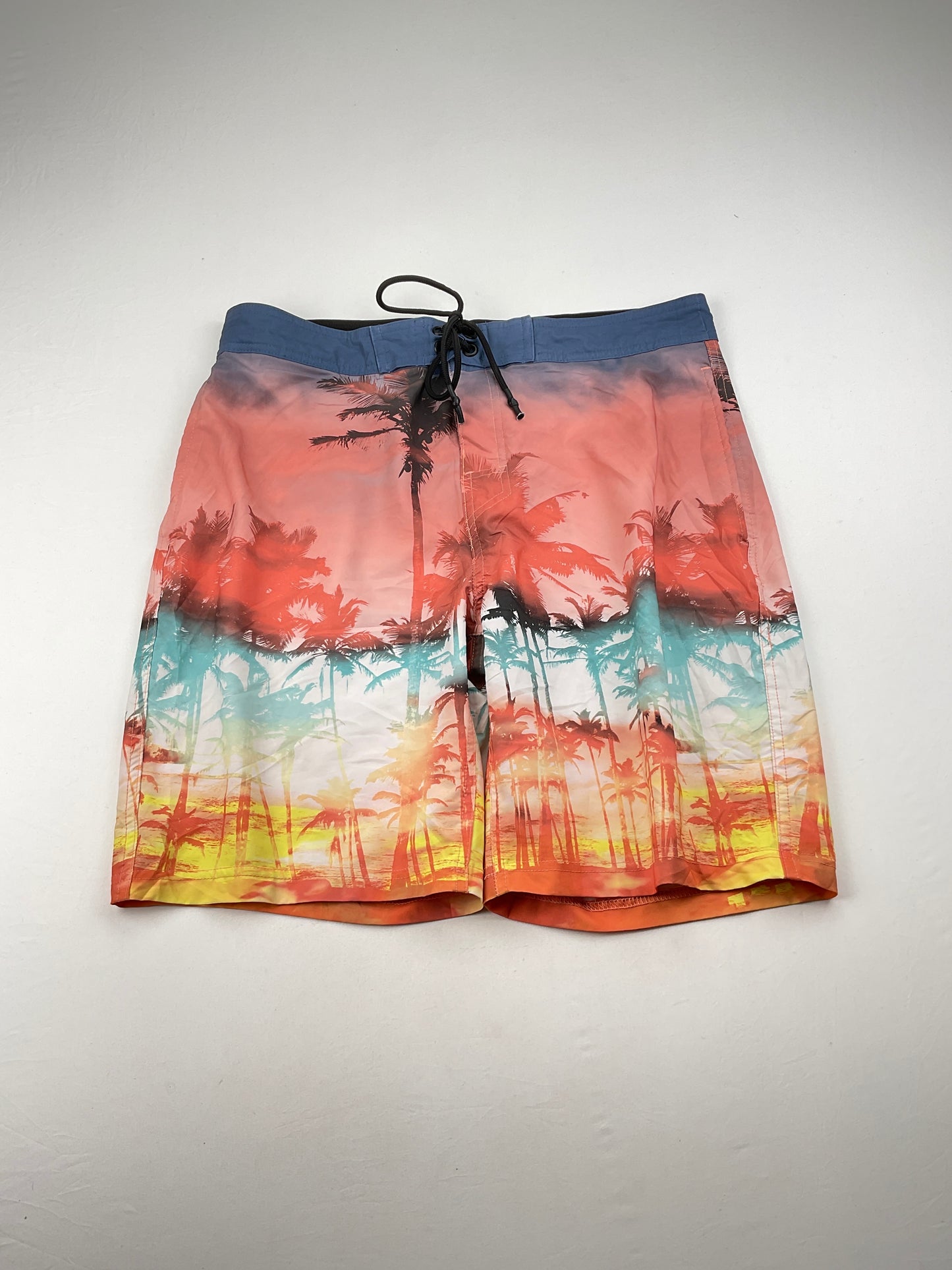 Short Multicolor No Boundaries