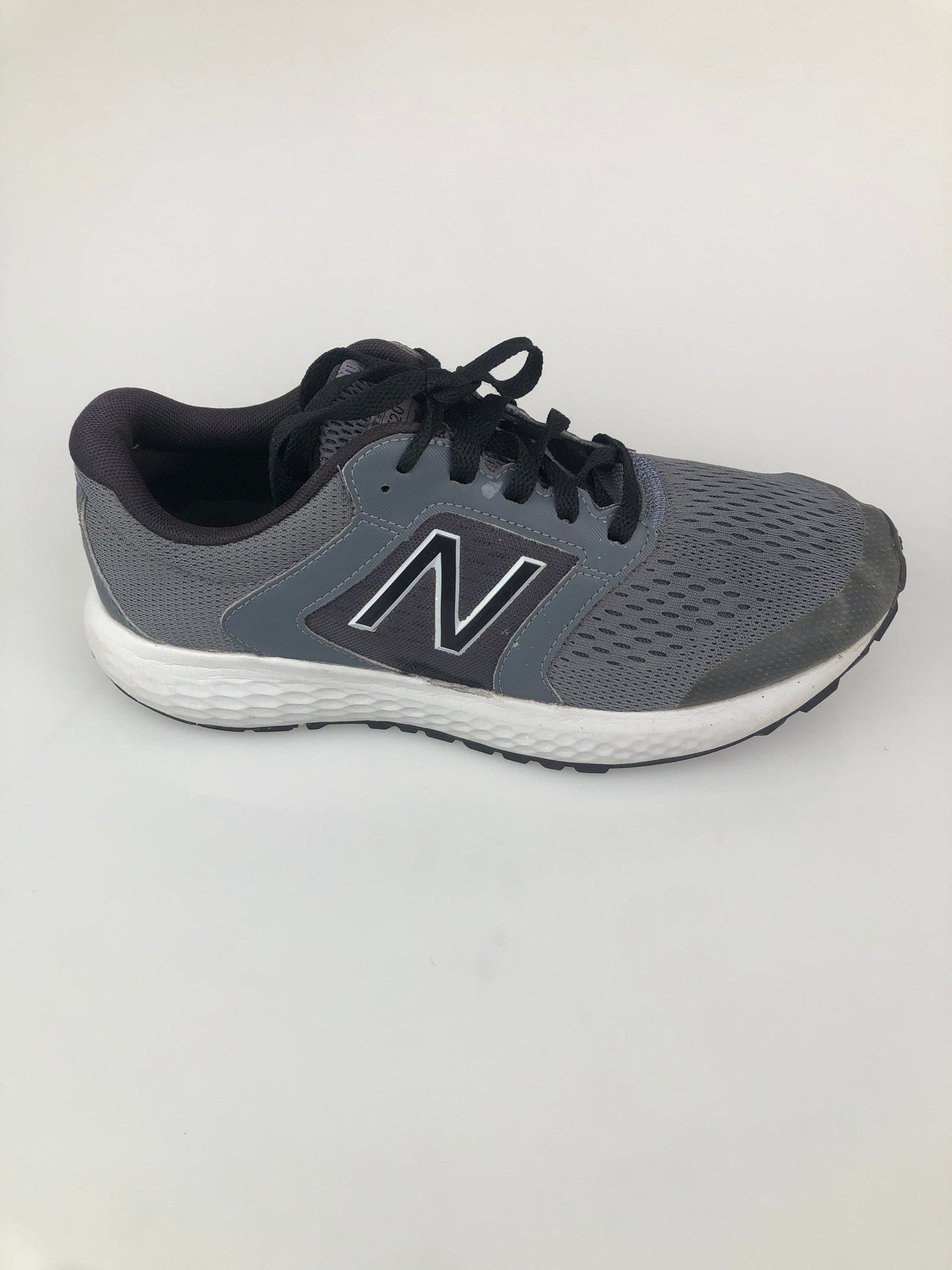 Tenis Gris Deportivo New Balance