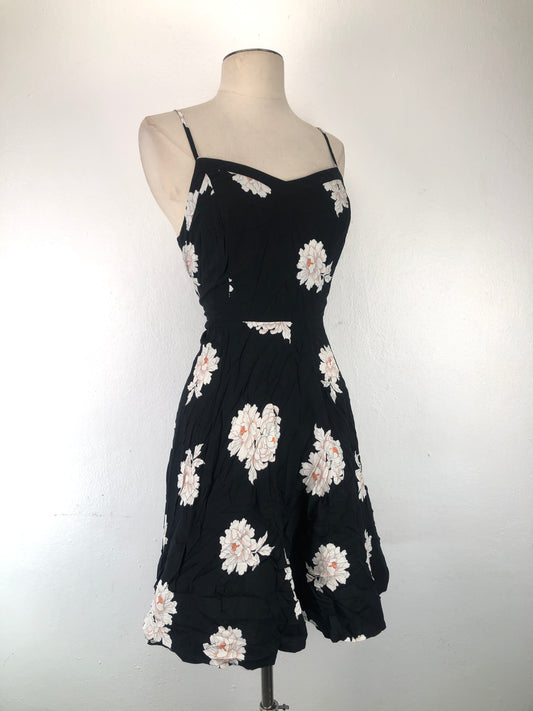 Vestido Negro de Floral Old Navy