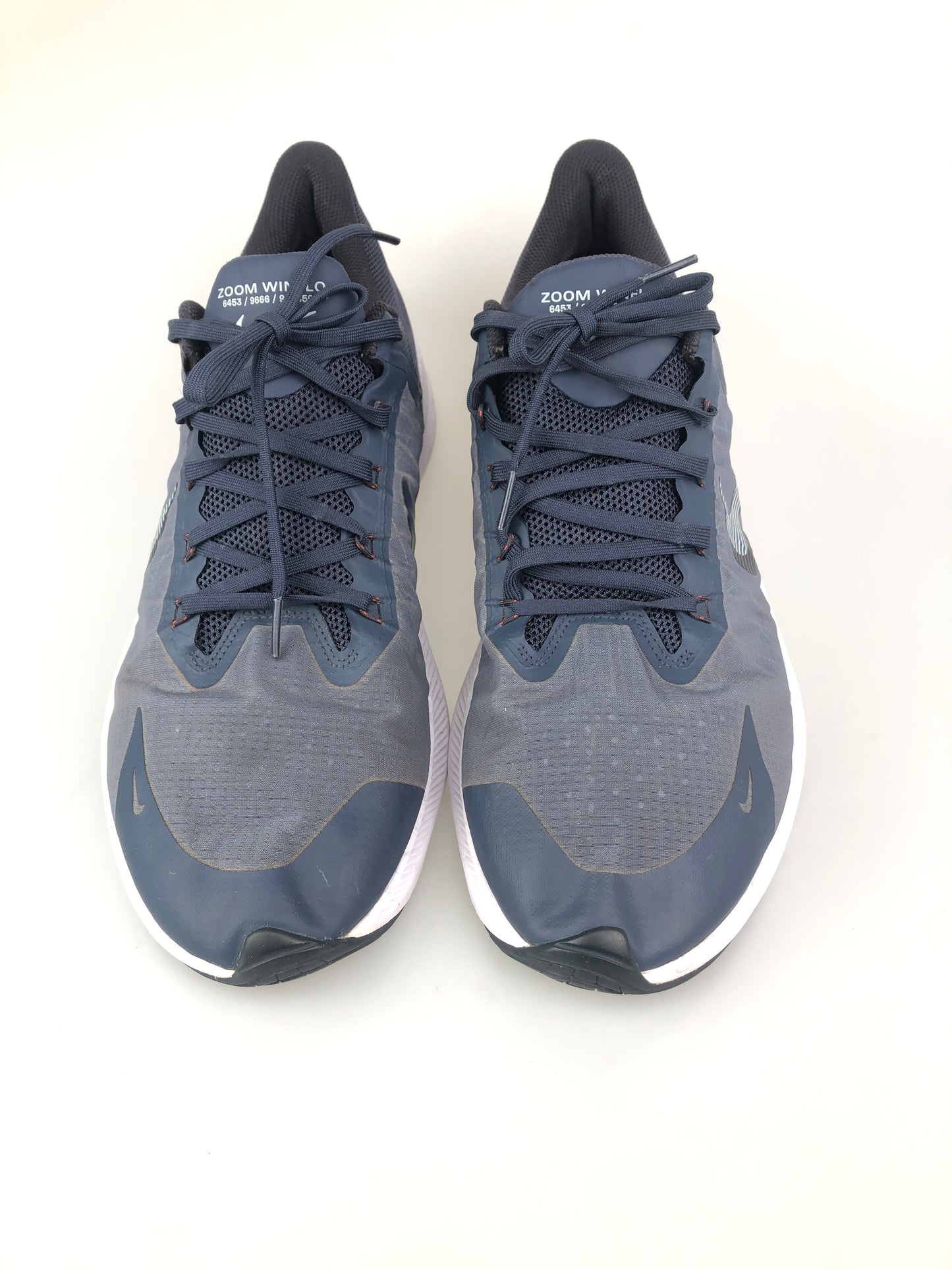 Tenis Gris Deportivo Nike
